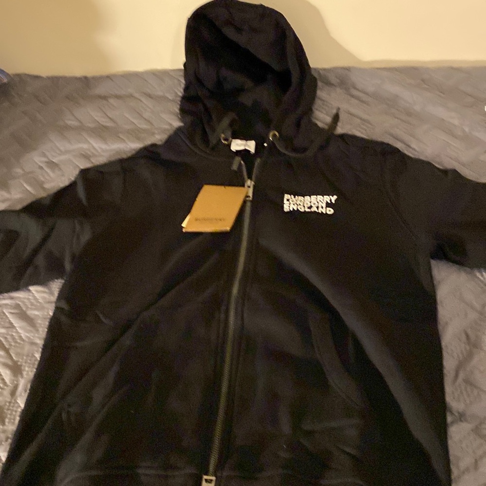 Brand new Burberry with Love logo. I just want to sale everything my closet